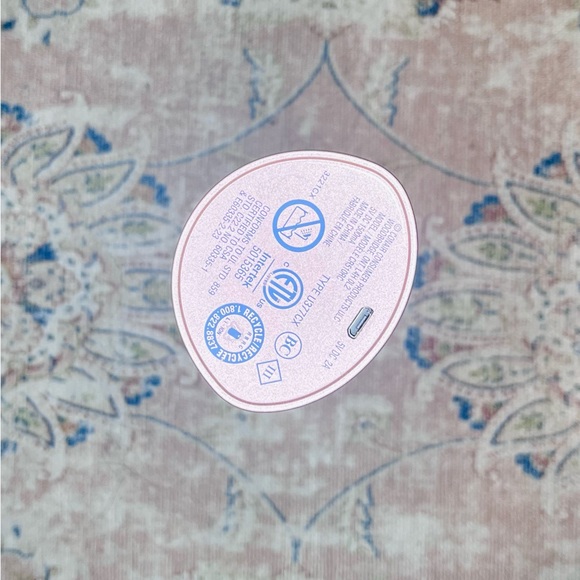 Conair Unbounded Wireless Hair Curler - Picture 7 of 7